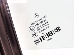 Mercedes Benz E-Class W207 (2009–2017) Seitenscheibe hinten (Karosserie) A2076700110 - 3