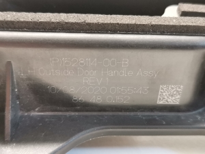 Tesla Model 3 3 (2016–2024) Front door external opening handle and its details 1528114-00-B - 3