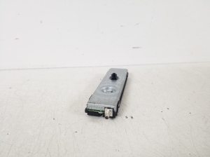 Mercedes Benz GLS 166 (2015–2019) Antenas pastiprinātājs A2229055804 - 3