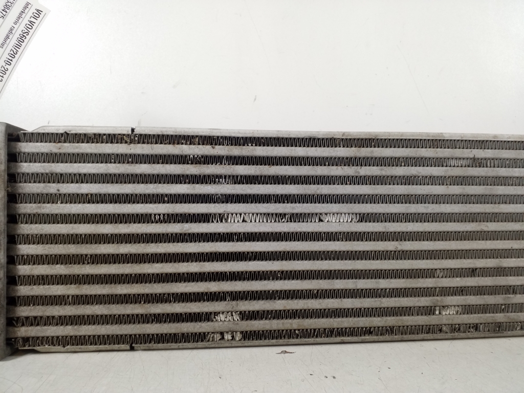 VOLVO S60 2 generation (2010-2020) Radiateur de refroidisseur intermédiaire 31338475 20275500