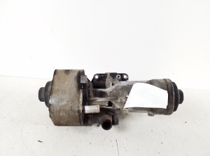 AUDI A3 8P (2003–2012) Ölfiltergehäuse 045115389J - 4