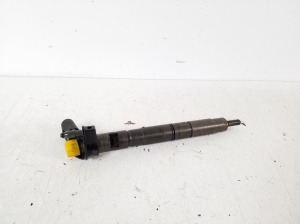  Fuel injector 