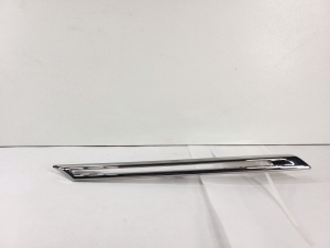 Front grille and its parts - 623861238R