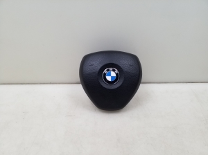 Steering wheel airbag - 3051642