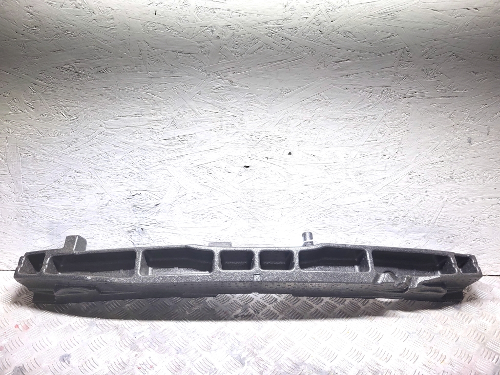 RENAULT Kadjar (2015–2026) Priekšējā bampera absorbētājs 620939134R RENAULT Kadjar (2015–2026) Priekšējā bampera absorbētājs 620939134R
