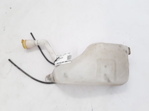  Windscreen washer tank front 