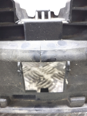 RENAULT Megane IV (2016–2022) Front grille 620367378R - 3