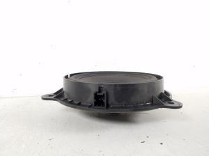 NISSAN Juke F15 (2010–2018) Rear side door speaker - 3