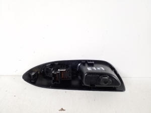 NISSAN Juke F15 (2010–2018) Sonstiges Teil der hinteren Seitentür 82961-1KA2A - 2