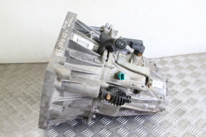 NISSAN Juke F16 (2018–2026) Käigukast 320104615R - 3