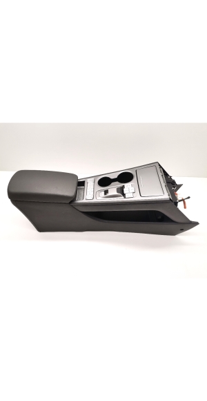 Centrālā konsole - 84611-K4500