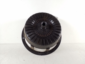 Mercedes Benz E-Class W210 (1995–2002) Reserveradhalterung A2108900107 - 3