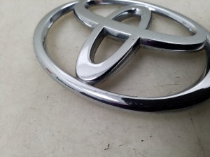 TOYOTA Avensis T25 (2003–2008) Emblem 3579T - 4
