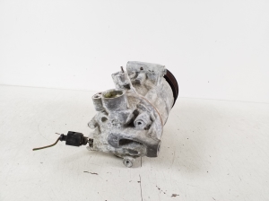 Volkswagen Caddy IV (2015–2020) A/C compressor 5Q0820803J - 3