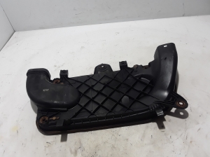 BMW 5 SERIES F07 (2009–2017) Luftfiltergehäuse 7812064 - 3