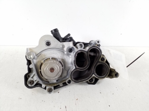 Volkswagen Caddy IV (2015–2020) Water pump 04E121042L - 3