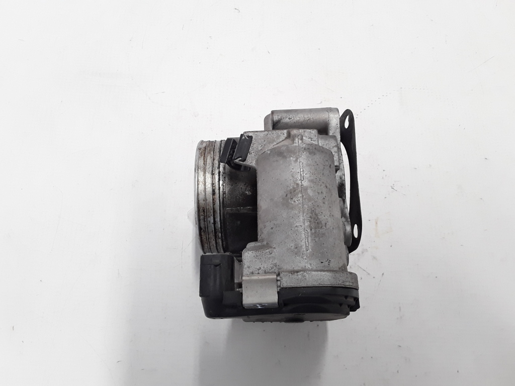 VOLVO XC90 1 generation (2002-2014) Throttle Body 30711553 21077311