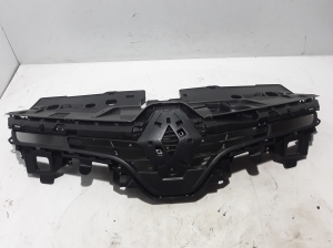 Halter Kühlergrill - 622562901R