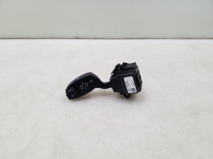 Turn signal switch - 6951349