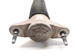 Tesla Model 3 3 (2016–2024) Tagumine amortisaator 1044461-01-E - 4