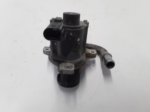  EGR valve 