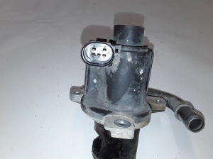  EGR valve 