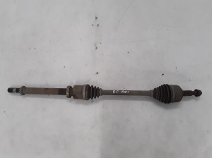 RENAULT Megane III (2008–2016) Front drive shaft and its parts 8200725500 - 3