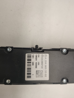 Mercedes Benz C-Class 204 (2007–2014) Schalter für Sitzheizung A2049053502 - 2