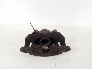 VOLVO V40 (2012–2019) Front brake caliper - 2