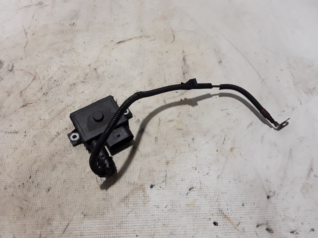 Used BMW 5 SERIES Candle heating relay 8591724