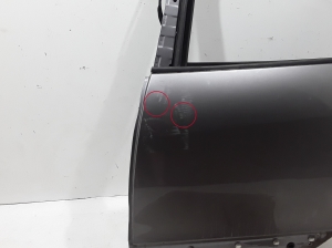  Rear side doors 