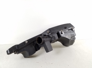 BMW 1 SERIES F21 (2011–2017) Luftfiltergehäuse 13717597582 - 2