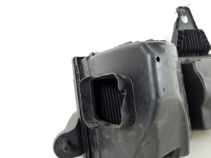 BMW 1 SERIES F21 (2011–2017) Luftfiltergehäuse 13717597582 - 5