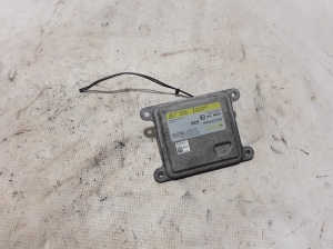 Xenon headlight control unit - 10R044663