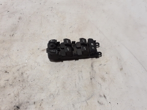 Front door glass switch - 30773271