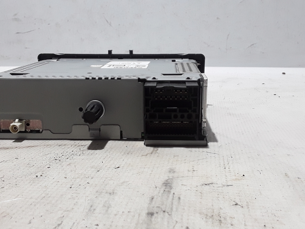 RENAULT Scenic 3 generation (2009-2015) Music Player With GPS 281153266R 21067356