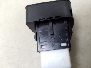 TOYOTA Auris E18 (2012–2018) Parking brake switch 8471802020A - 2