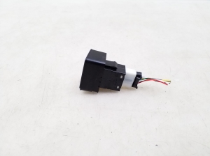 TOYOTA Auris E18 (2012–2018) Parking brake switch 8471802020A - 4