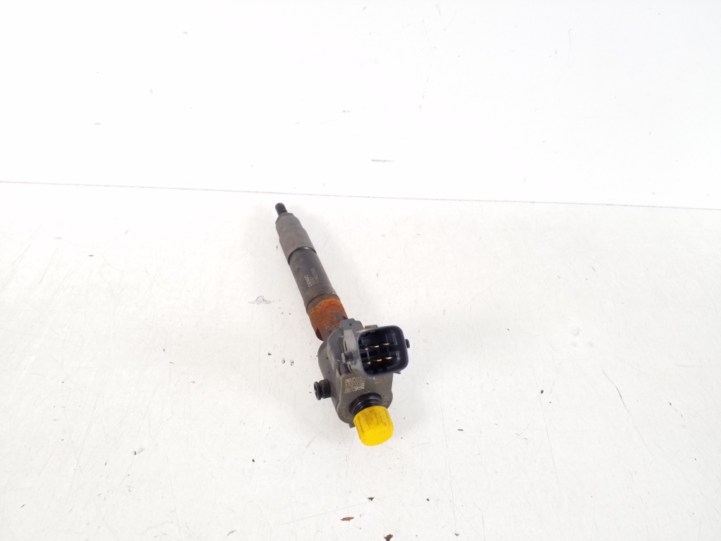 VOLVO V60 1 generation (2010-2020) Fuel Injector VEA132370010AAB 20201348