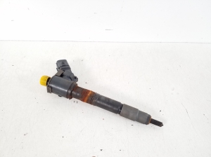  Fuel injector 