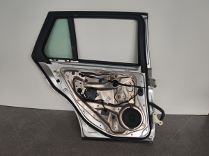 Mercedes Benz C-Class 204 (2007–2014) Rear side doors and their parts A2047300305 - 3
