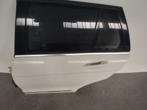 Mercedes Benz C-Class 204 (2007–2014) Rear side doors and their parts A2047300305 - 2