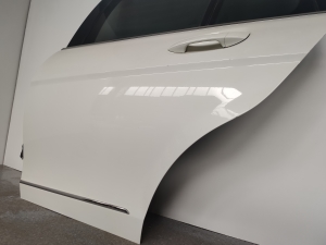 Mercedes Benz C-Class 204 (2007–2014) Rear side doors and their parts A2047300305 - 3