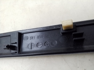 Volkswagen Golf VI (2008–2013) Dashboard trim 5K1858529 - 4