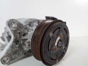 Subaru Outback (2009–2014) A/C compressor 73111AJ03A - 3