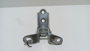 Kia Sportage (2010–2016) Front door lower hinge - 3