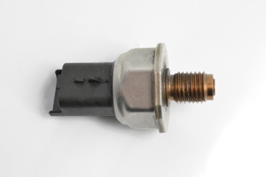 Fuel rail pressure sensor - 5WS40039 