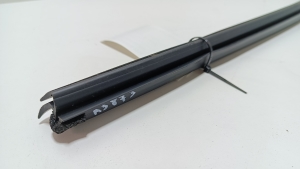 Kia Sportage (2010–2016) Esiukse klaasi sisemine liist - 3