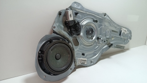 Kia Sportage (2010–2016) Priekšējo durvju logu pacēlājs un tā daļas 824803U120 - 6