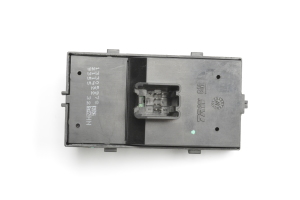 Opel Astra J (2009–2017) Front door glass switch 13305978 - 4